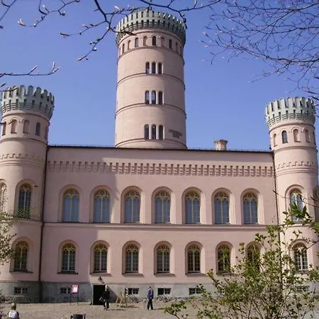 1 In The Happiness House * Glowe