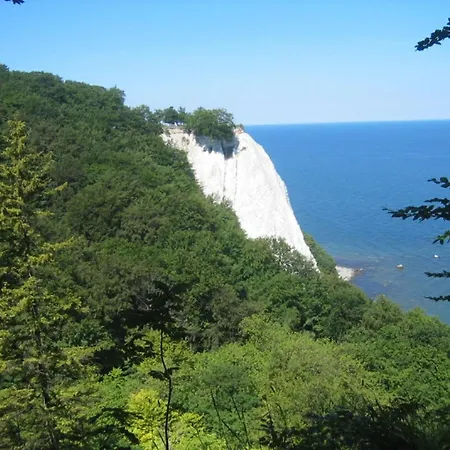 1 In The Happiness House * Glowe