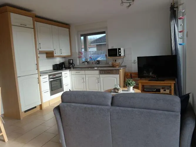 Apartment 1 In The Happiness House Glowe
