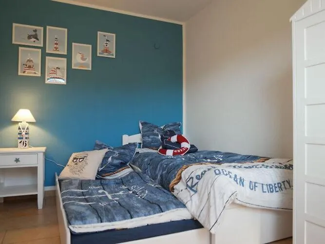1 In The Happiness House Apartment